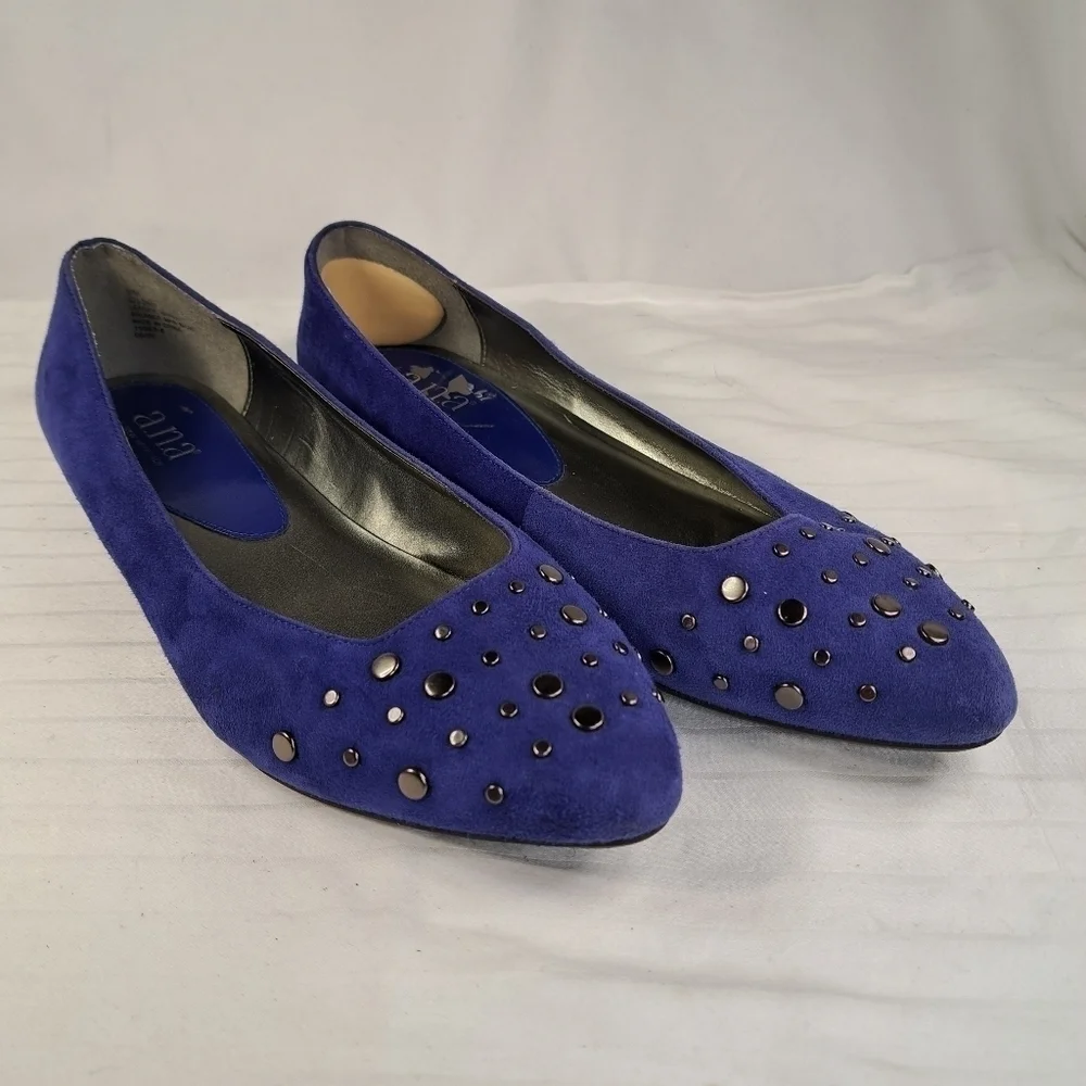A.n.a Blue Studded Suede Flats Women's Size 9